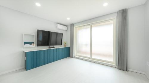 studio 7