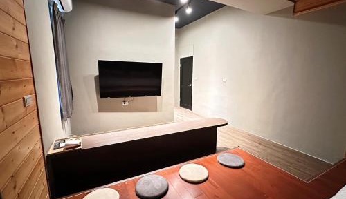 Quadruple Room with Private Bathroom