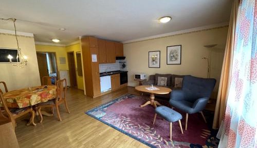 One-Bedroom Apartment (4 Adults)