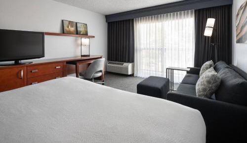 King Room with Sofa Bed