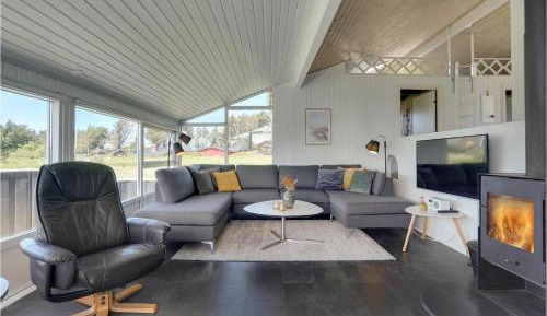 Four-Bedroom Holiday Home