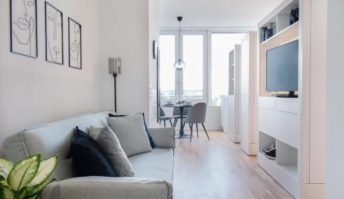 Studio Apartment with One Double Bed