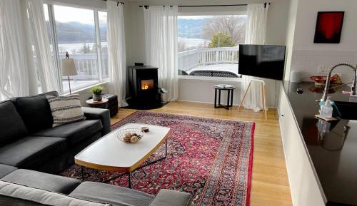 Three-Bedroom Holiday Home 