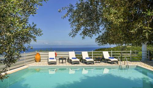 Villa - Beach Front