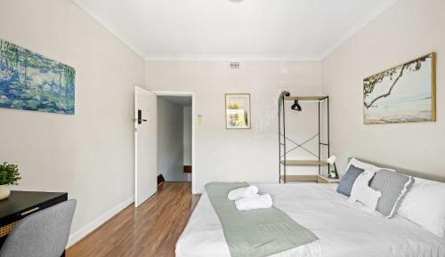 Queen Room with Shared Bathroom