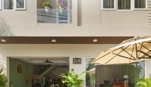 Studio with Balcony