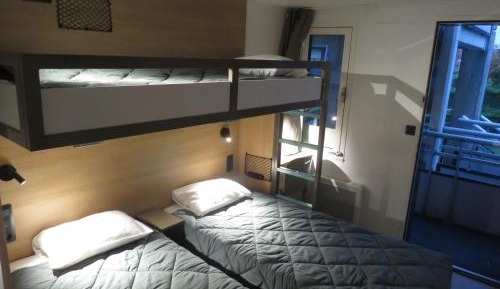 Triple Room - 2 Single Beds 1 Bunked Bed