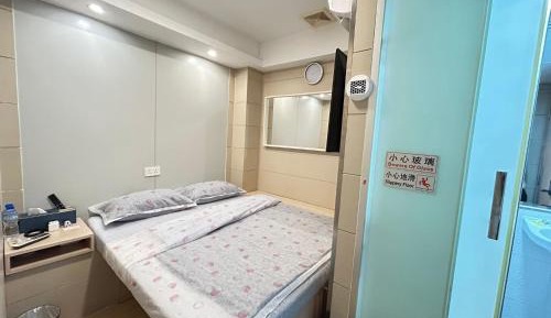 Deluxe Double Room with Shower