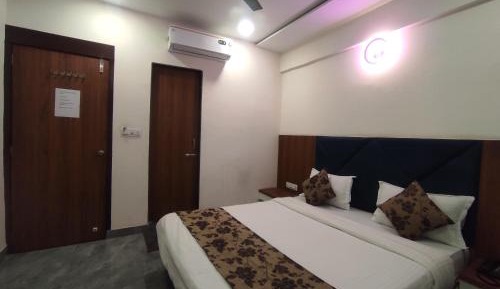 Deluxe Double Room with Shower