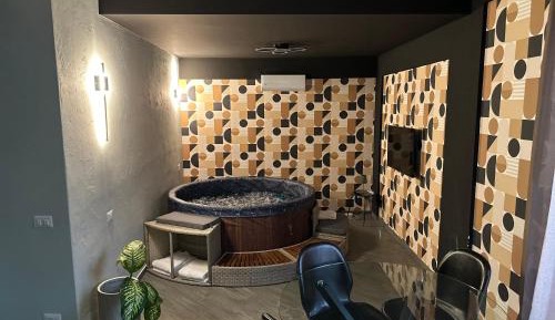 Suite with Spa Bath