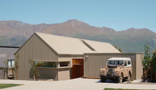 Three-Bedroom Holiday Home 