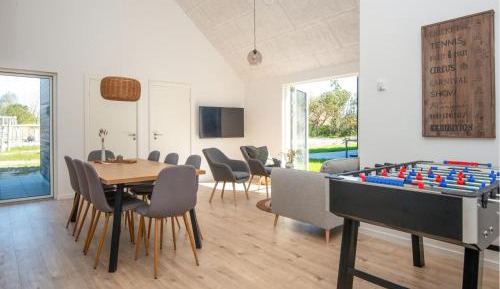 Four-Bedroom Holiday Home