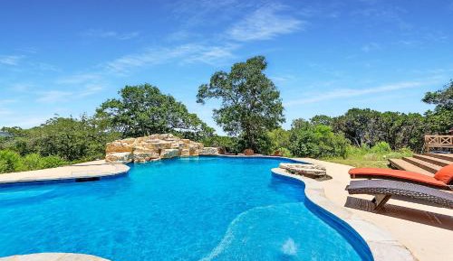 Seven-Bedroom Holiday Home