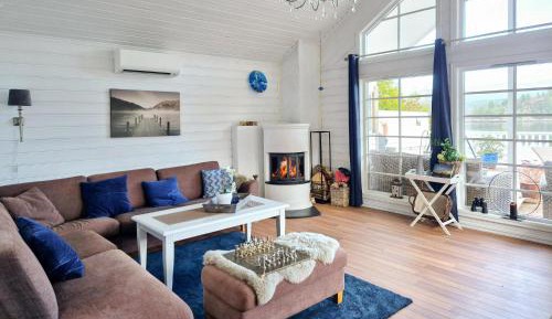 Four-Bedroom Holiday Home