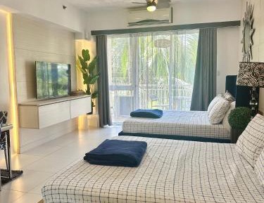 Apartment with Lake View