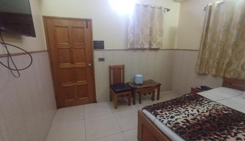 Single Room with Private Bathroom