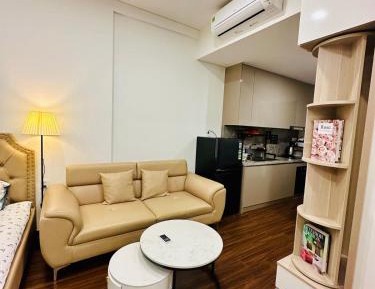 Studio Apartment with Queen Bed