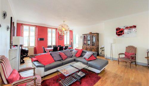 Four-Bedroom Holiday Home