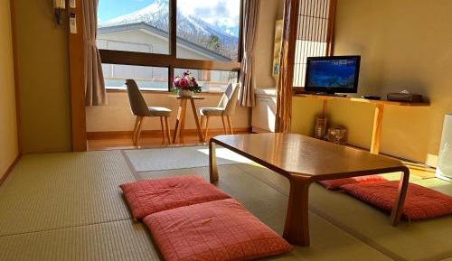 Japanese-Style Room