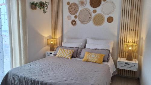 Deluxe Double Room with Balcony and Sea View