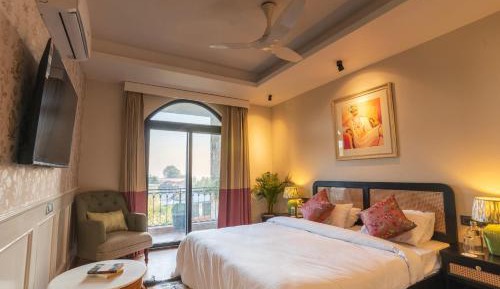 King Room with Balcony