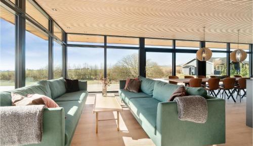 Six-Bedroom Holiday Home