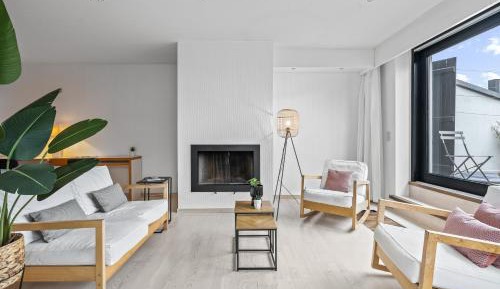 Double Room with Shared Toilet