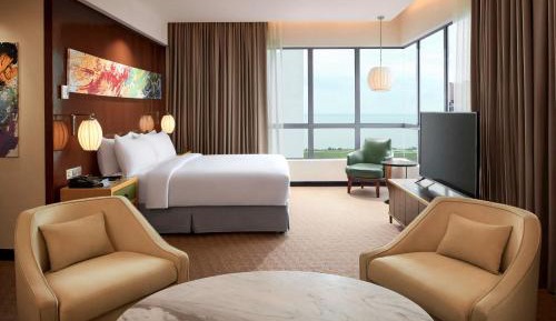 Junior King Suite