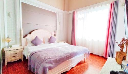 Deluxe Double Room with Bath