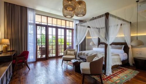 Queen Room with Balcony