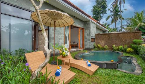 Suite with Private Pool