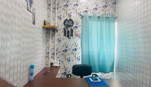 10-Bed Male Dormitory Room