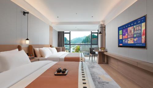 Twin Room with View