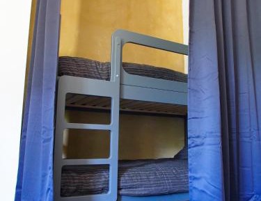 Single Bed in Mixed Dormitory Room