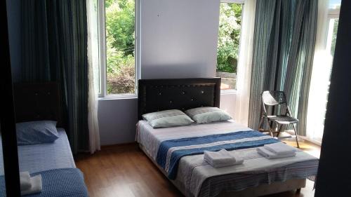 Standard Triple Room with Mountain View