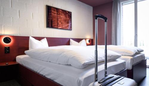 Twin Room with Private Bathroom