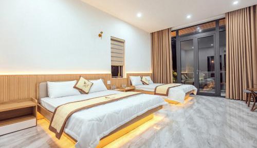 Deluxe Double or Twin Room with Balcony