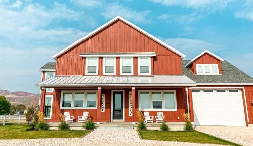 Six-Bedroom House