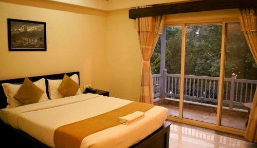 Queen Room with Balcony