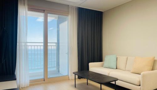Family Room with Sea View