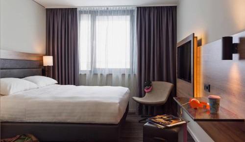 Queen Room