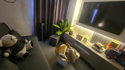 Queen Studio