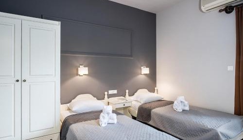 Superior One-Bedroom Apartment