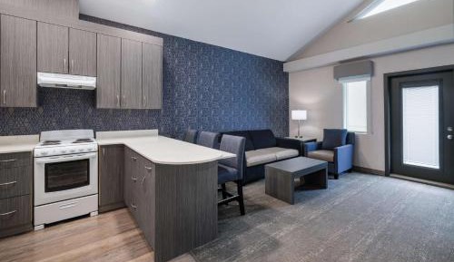 Deluxe King Studio with Spa Bath