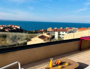 Apartment with Sea View