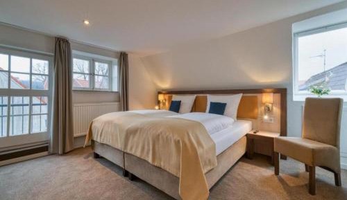 Economy Triple Room