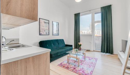Studio - Split Level