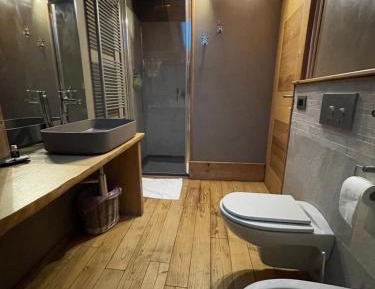 Double or Twin Room with Mountain View