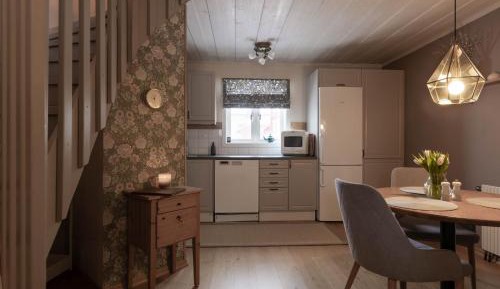 One-Bedroom Apartment (3 Adults)