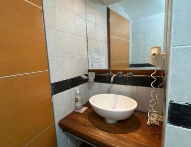 Room #28085213